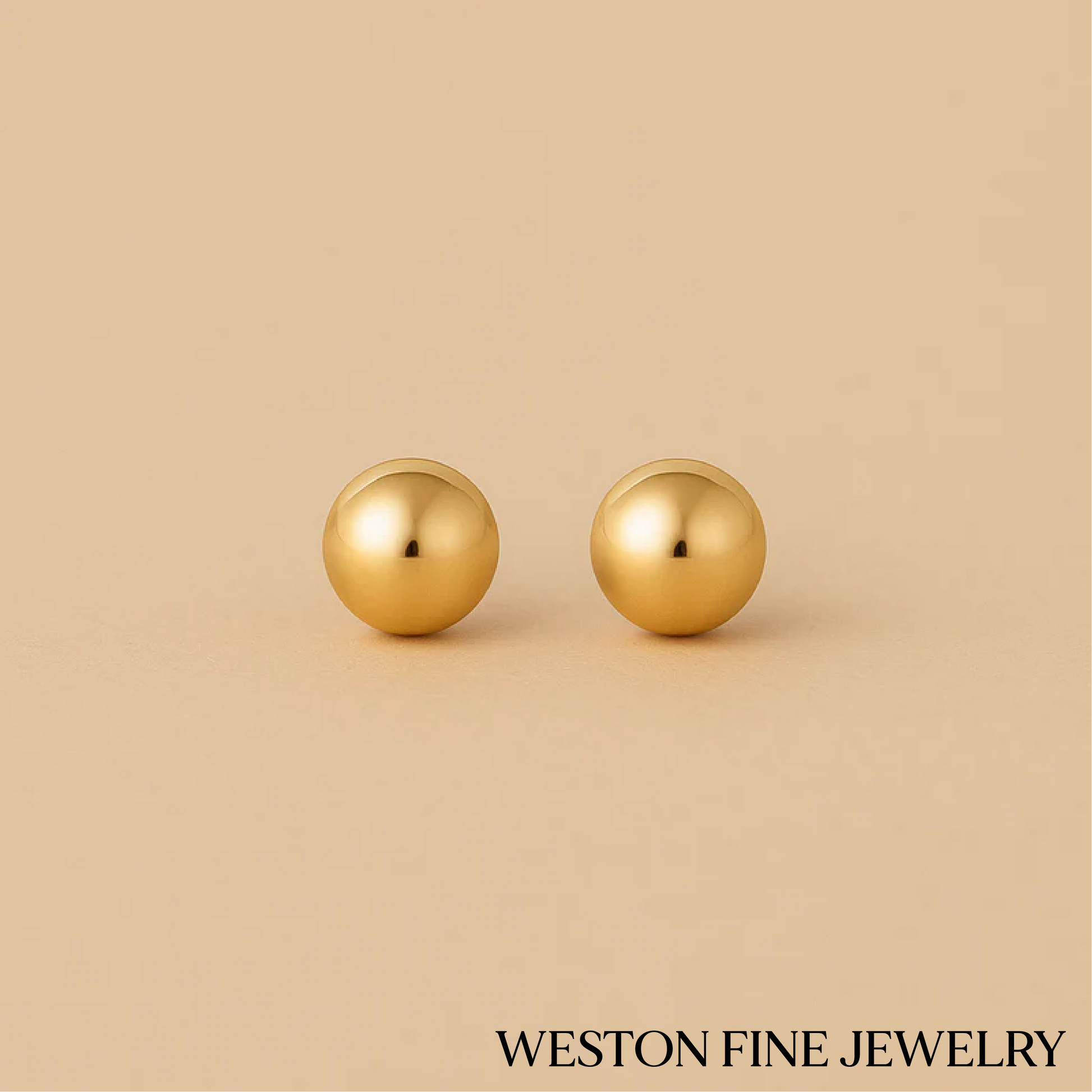 Elegant Round Stud Earrings in 16k Gold