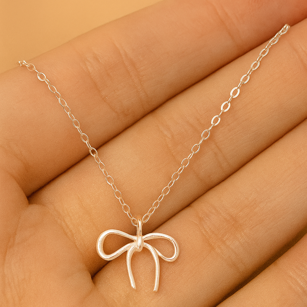 Elegant Bowknot Pendant Necklace – Delicate Minimalist Charm
