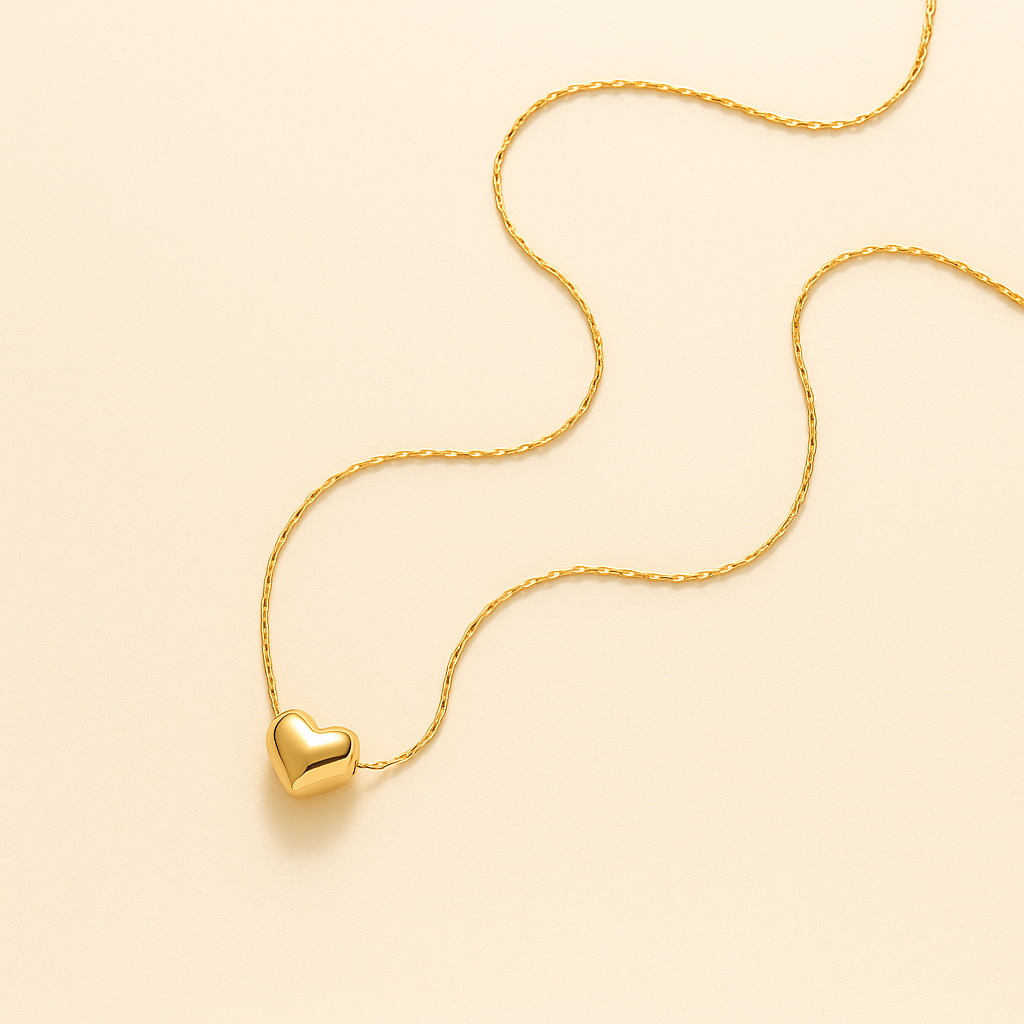 Shiny Heart Pendant Necklace – Elegant & Timeless Design