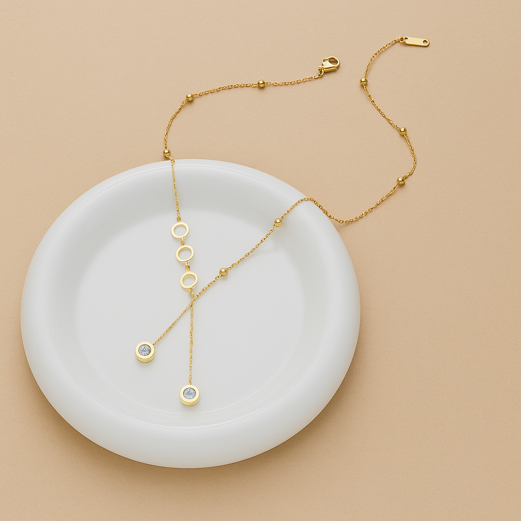 Luxurious Gold Circle Pendant - Trendy Retro Necklace for Women