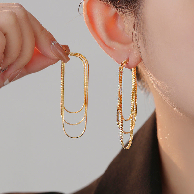Earrings with soft chain and tassel