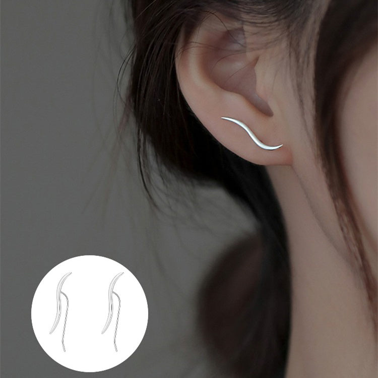 Simple streamlined earrings