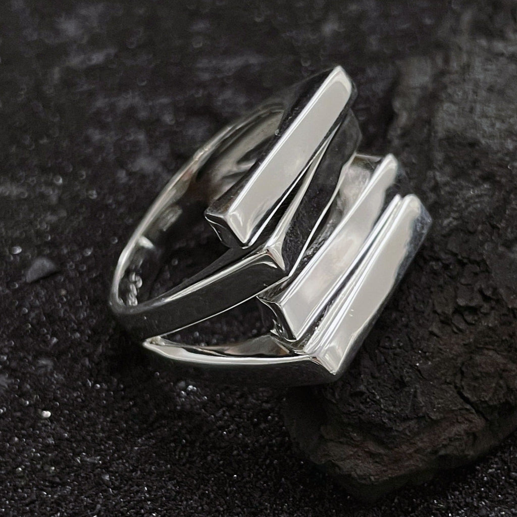 Adjustable four-step ring