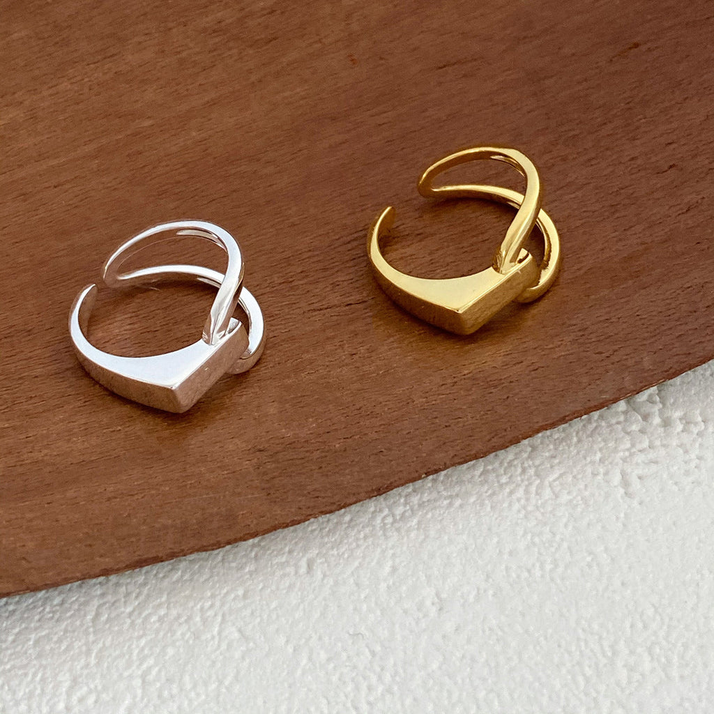 Asymmetrical adjustable ring in sterling silver