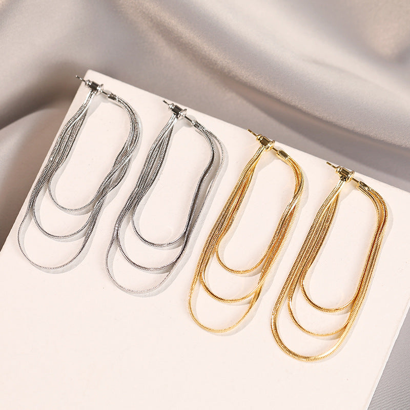 Earrings with soft chain and tassel