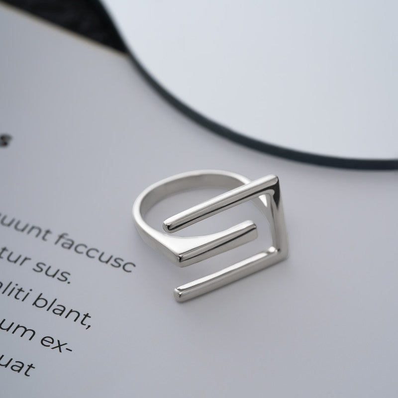 Sterling silver geometric line ring