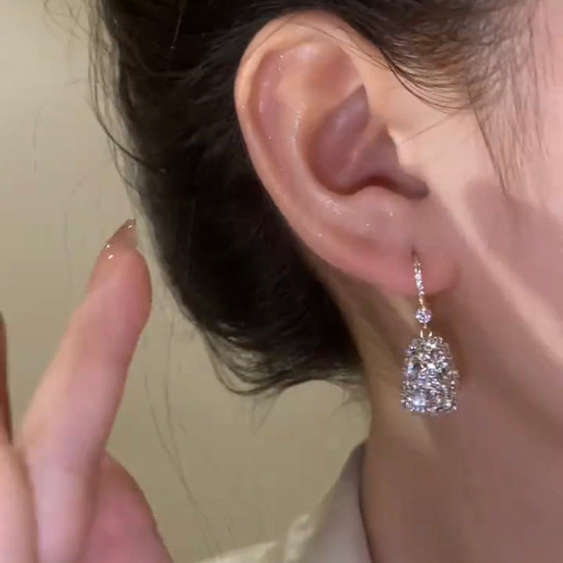 French delicate square diamond earrings