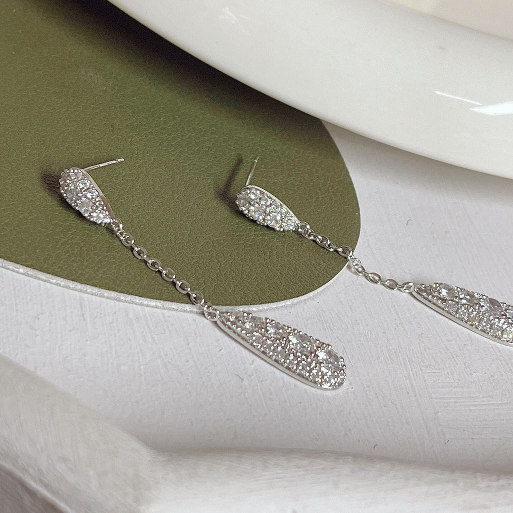 Water drop earrings