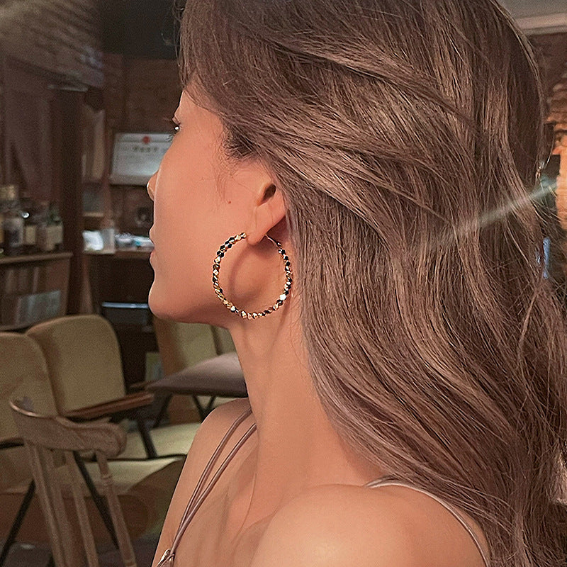 Large basic hoop earrings