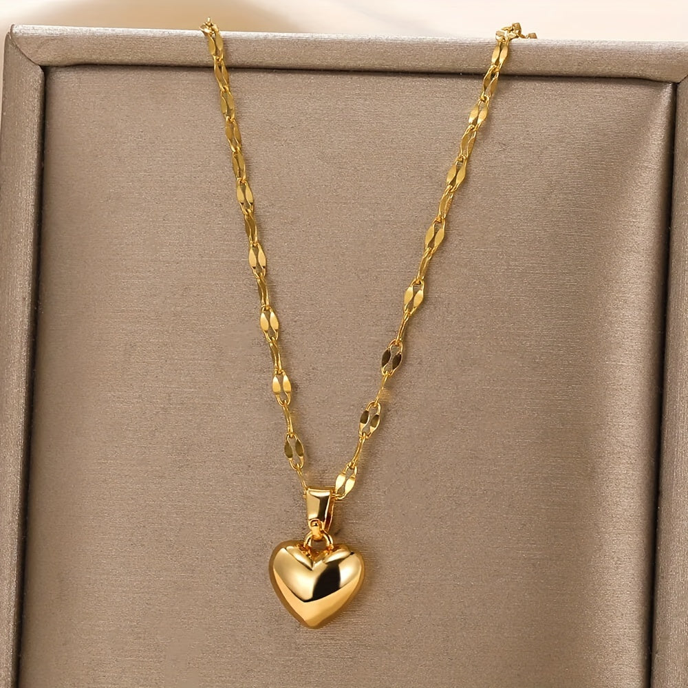 Heart of Gold – Classic Charm Necklace for All Seasons