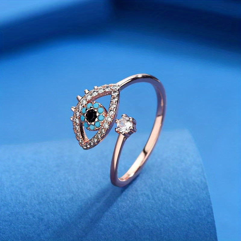 Mystic Eye Ring with Blue Gem – Celestial Design for Symbolic Elegance