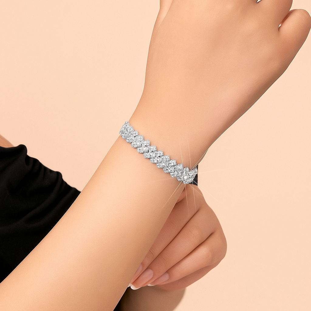 Diamond-Cut Twisted Water Claw Bracelet with Synthetic Stones