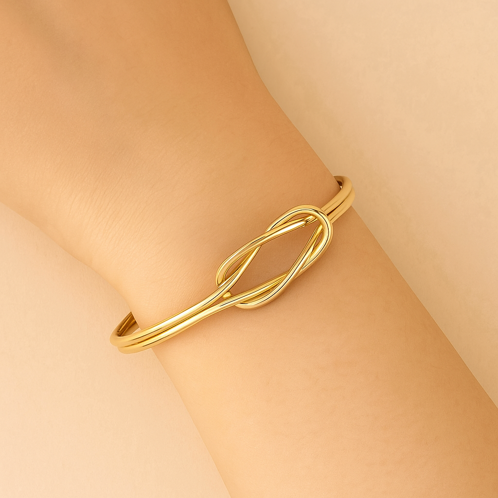 Modern Wrap Open Bracelet – Bold, Stylish, and Unique