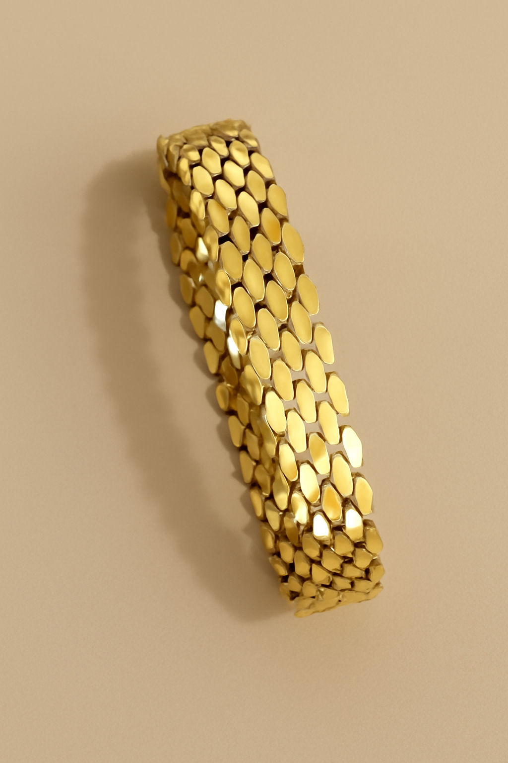 Elegant geometric gold bracelets - perfect for men and women