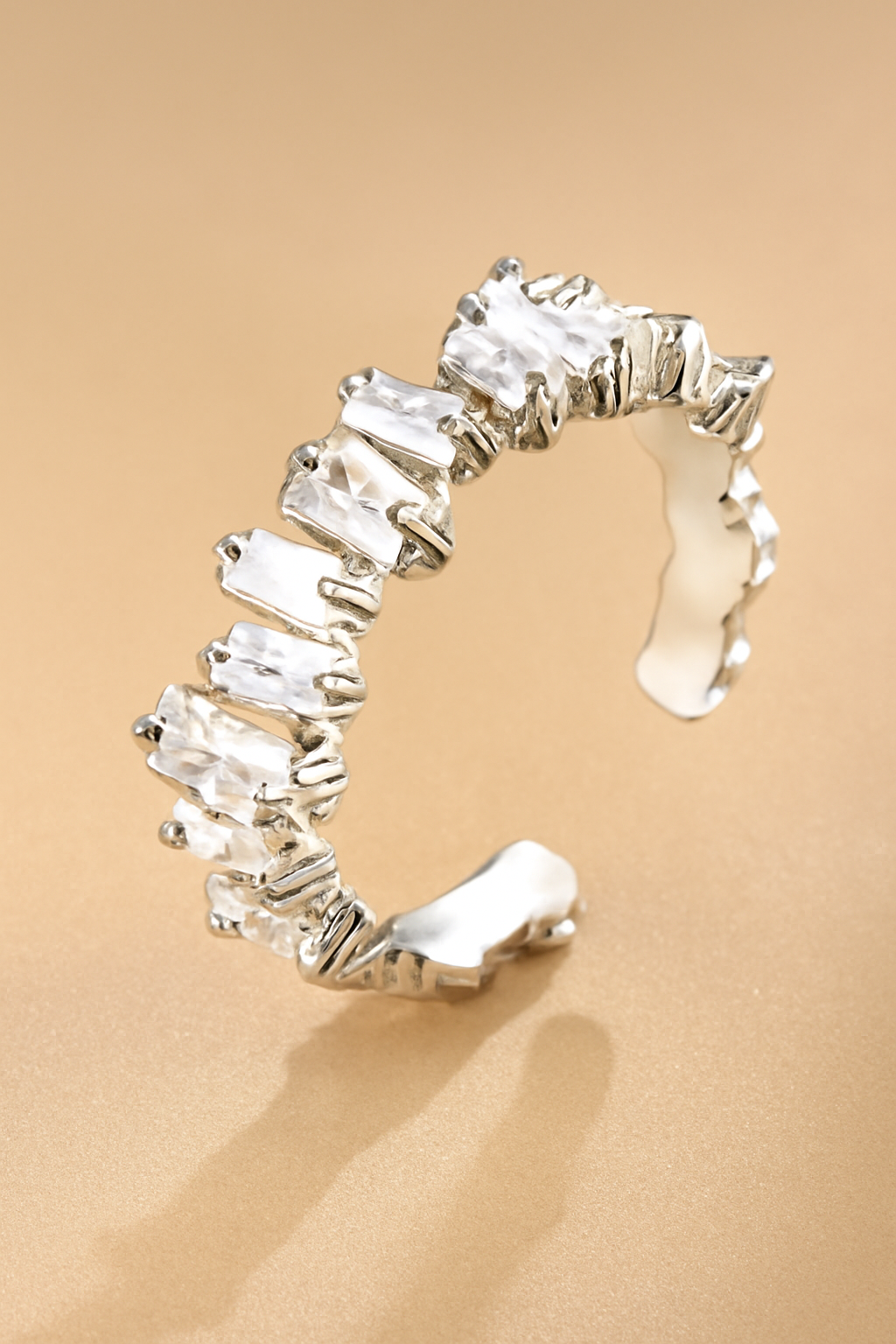 Ring with rhinestone and hip-hop design