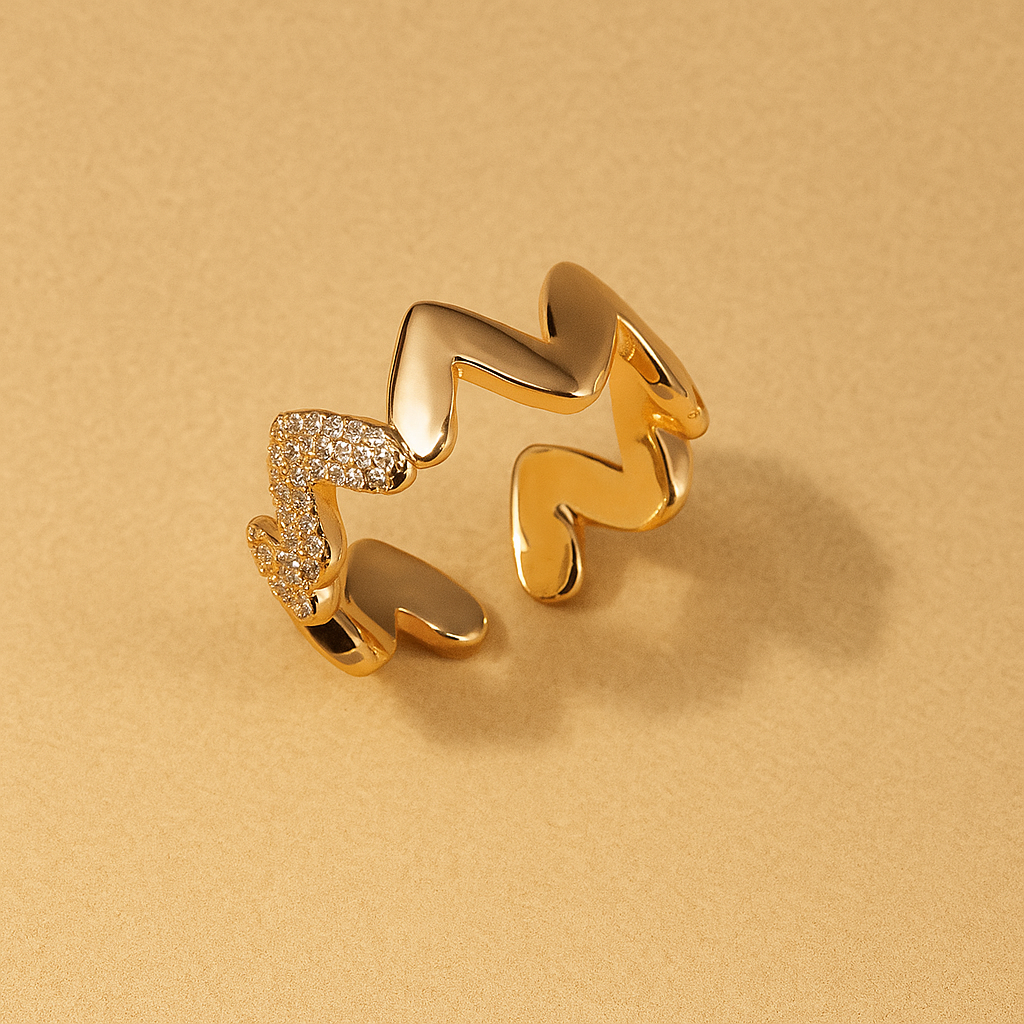 Minimalist open heart ring - Delicate details