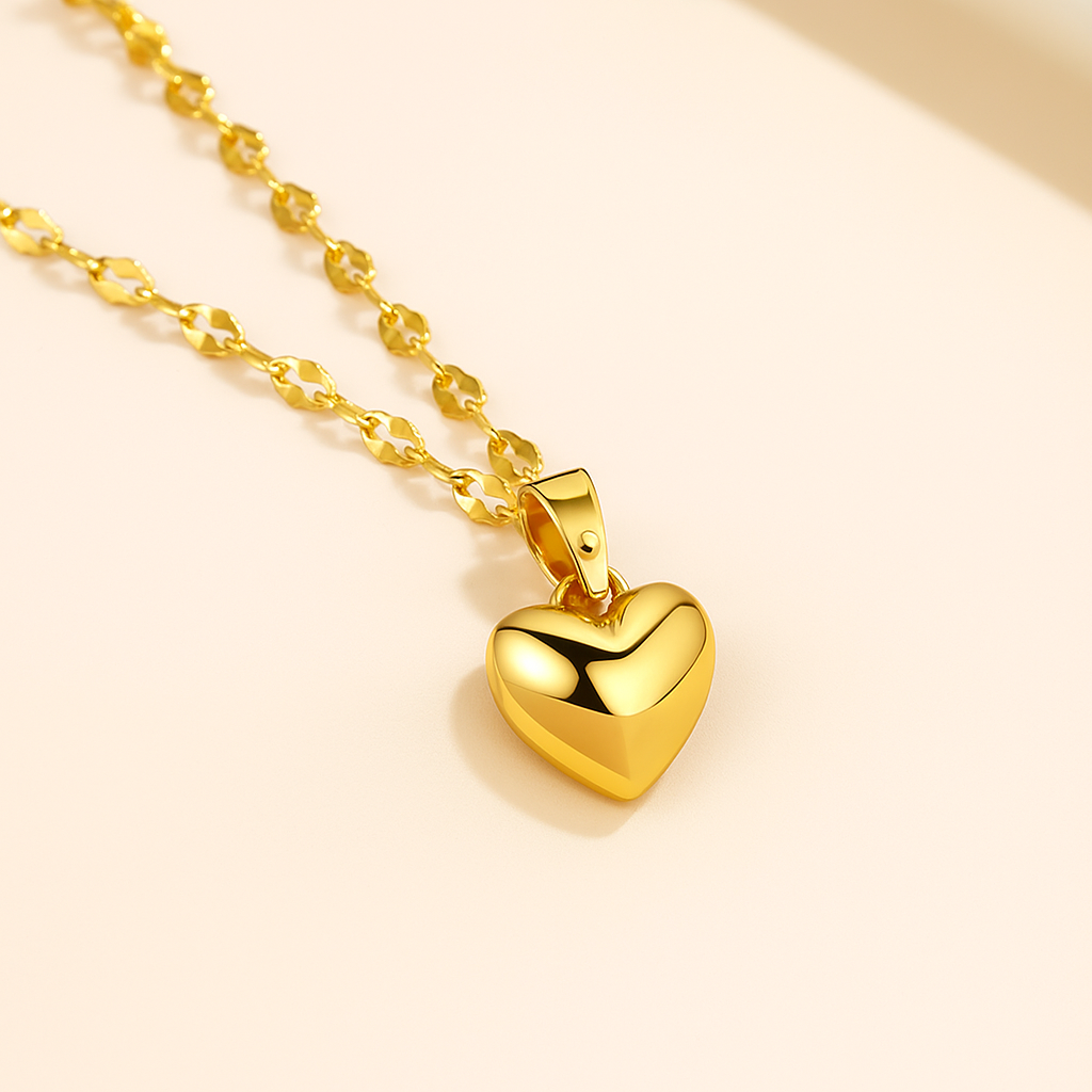 Heart of Gold – Classic Charm Necklace for All Seasons