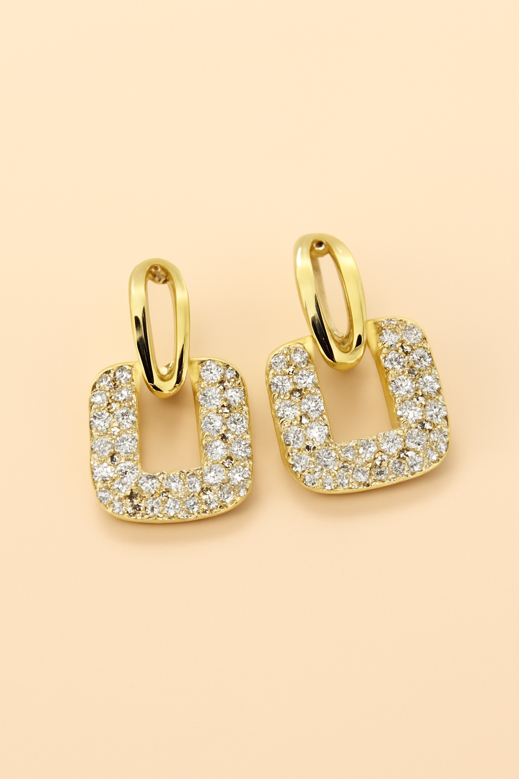 Square stud earrings with sparkling rhinestones - vintage elegance for women