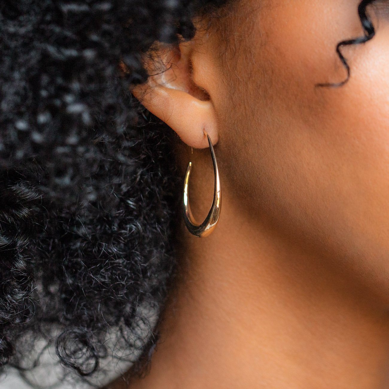 Fluid Hoop earrings