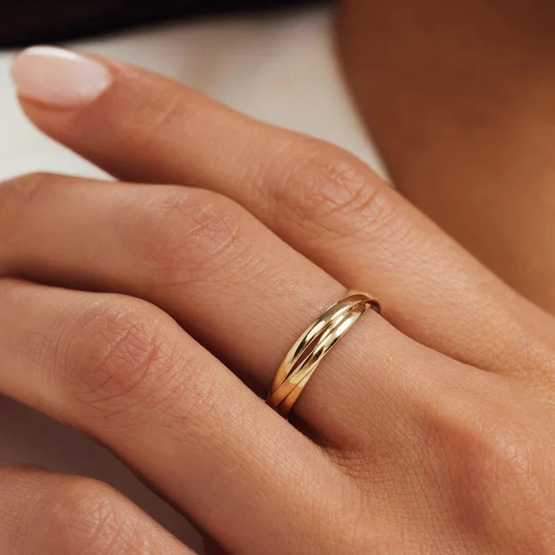 Léna Trielle Delicate Ring in 14k Gold