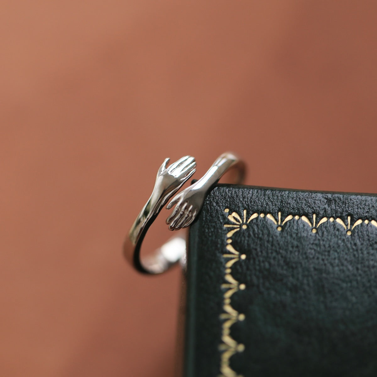 Sterling silver hug ring