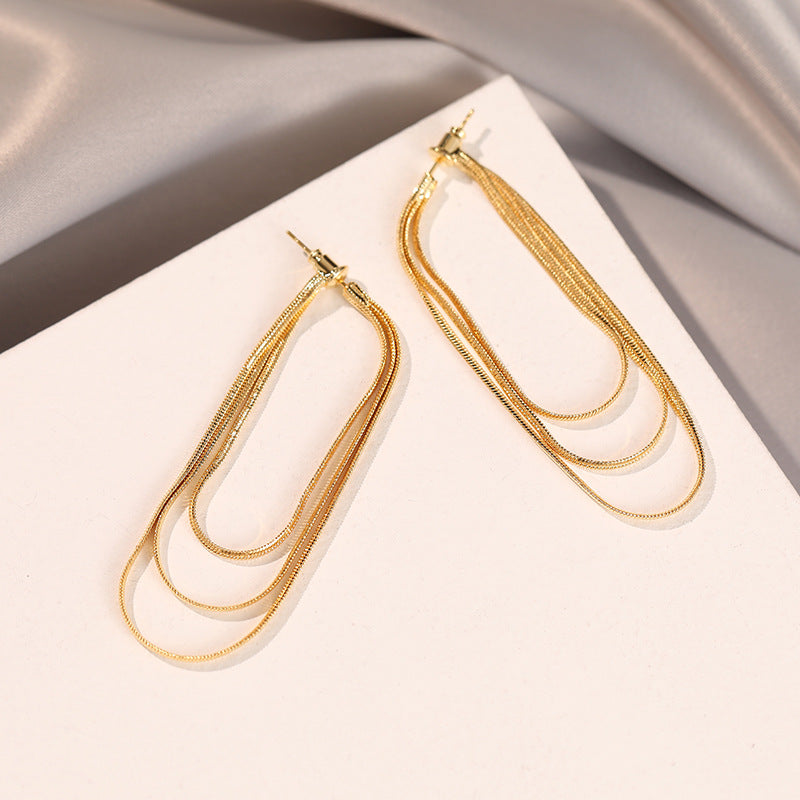 Earrings with soft chain and tassel