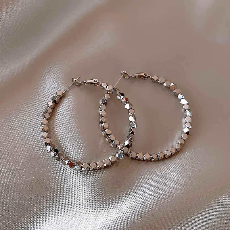 Large basic hoop earrings