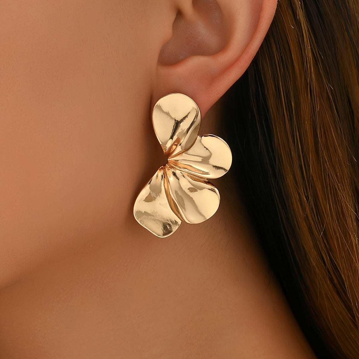Golden Bloom – Elegant Floral Geometry Earrings for Her
