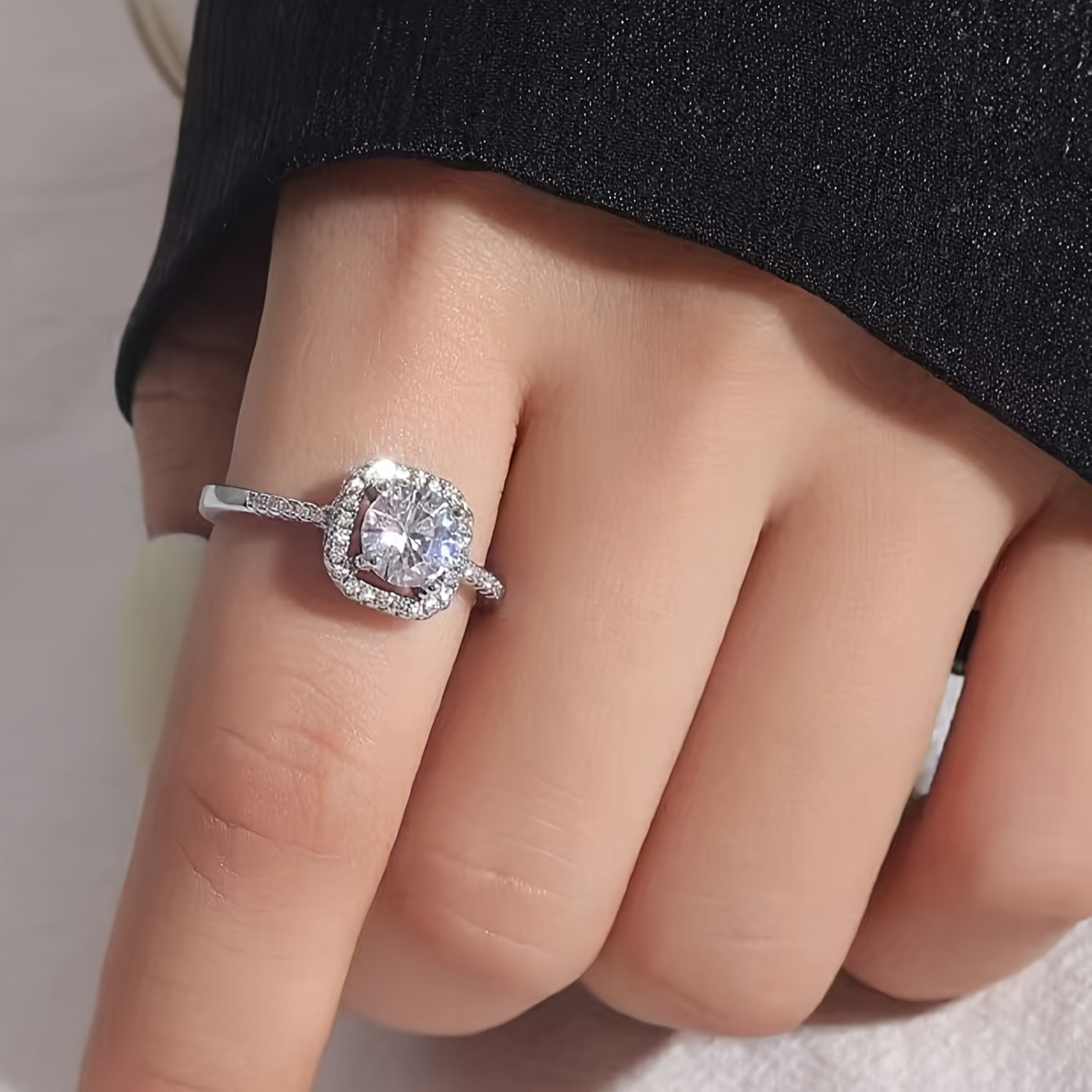 Elegant White Gold-Plated Ring – Adjustable Square Design with Synthetic Zirconia