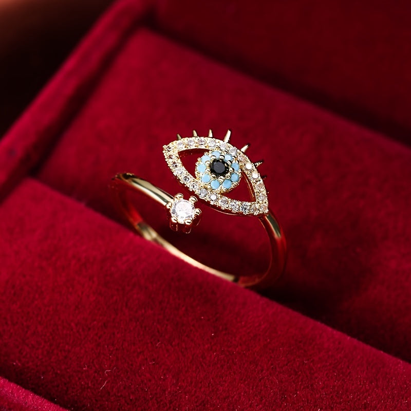 Mystic Eye Ring with Blue Gem – Celestial Design for Symbolic Elegance
