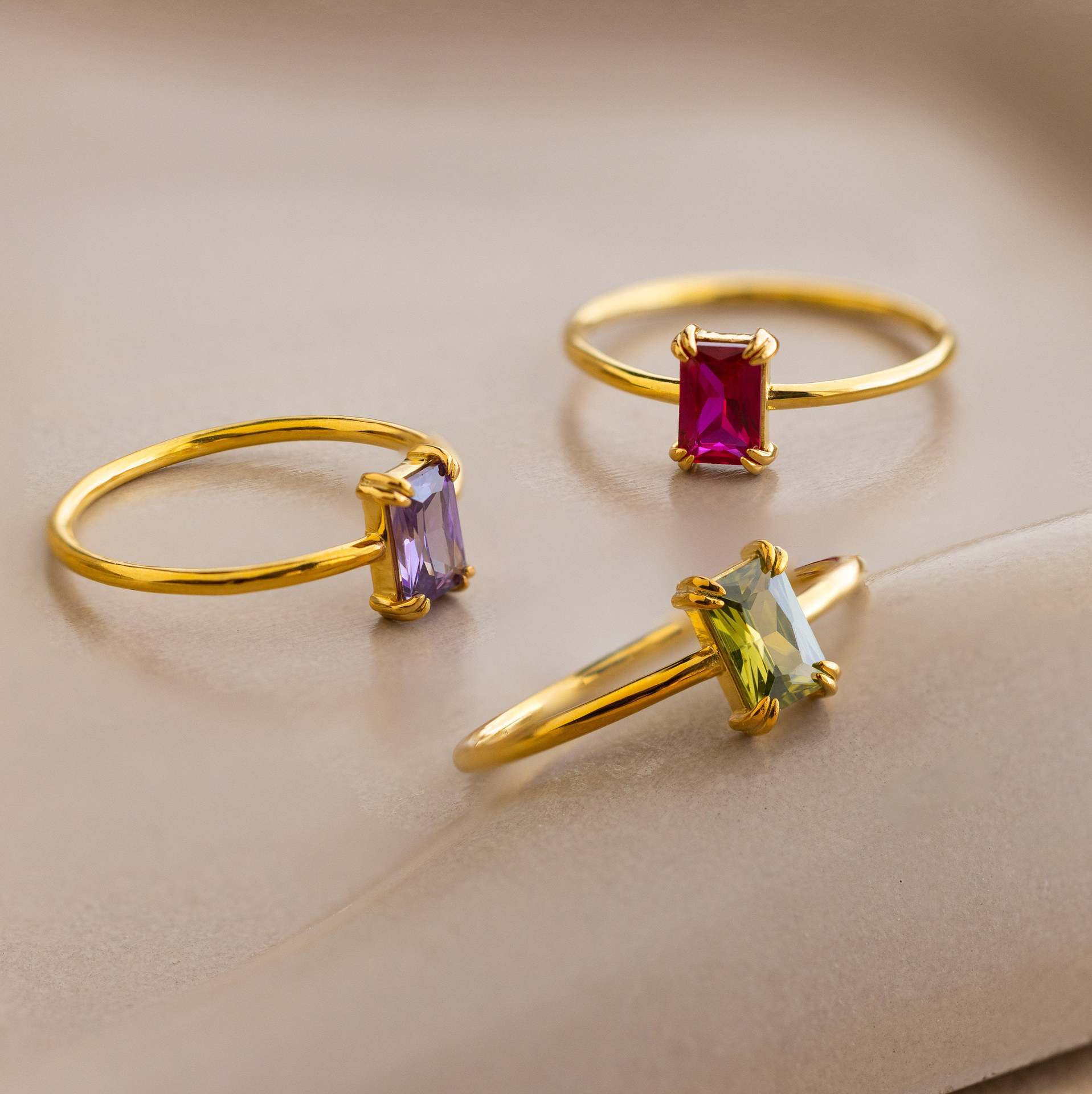 Elegant vintage birthstone ring
