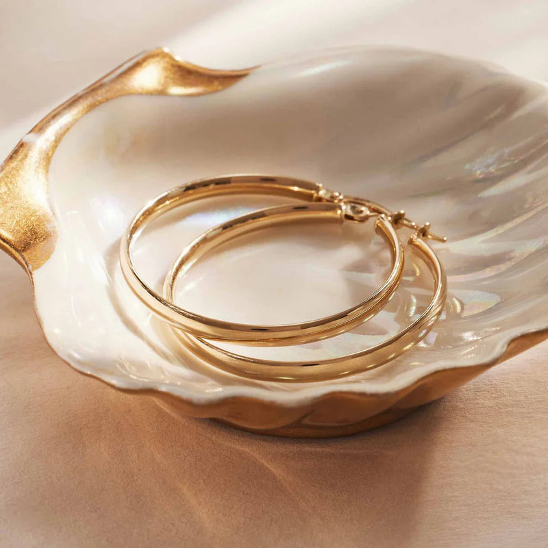 Elegant Noa Serane Earrings in 14k Gold