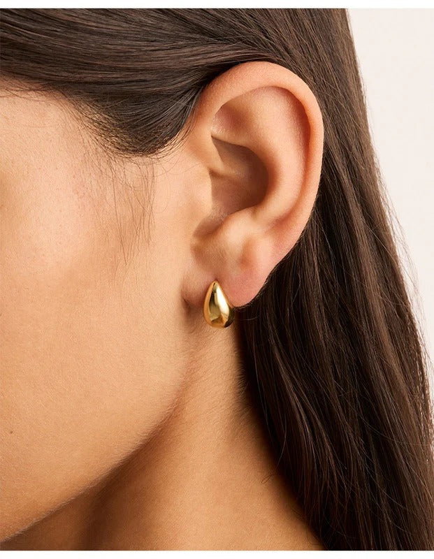 Mato Elegance Drop Earrings in 18K Gold Grace