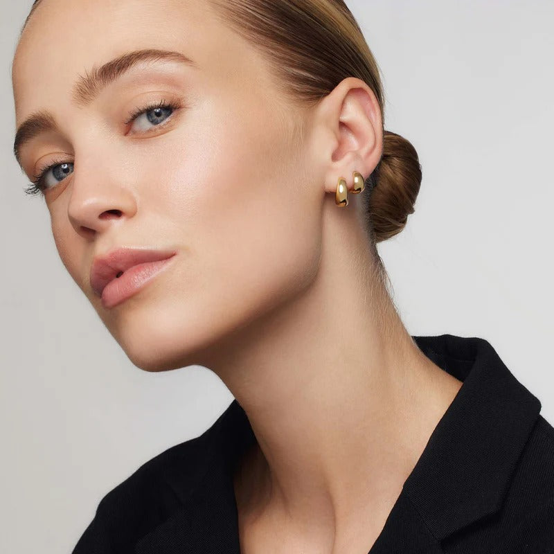 Rue Statement Hoop Earrings in 18K Gold Elegance