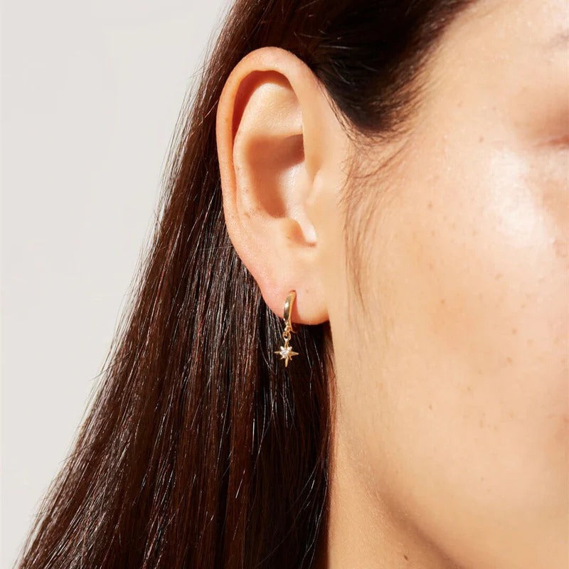 Vudu Signature Hoops in Radiant 18K Gold